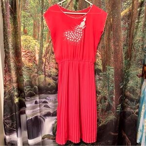 Vintage 1970s Pink and Metallic Silver Peacock Flowy
Pleated Midi Dress small